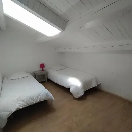 Semesterbostad La Maison Du Chassezac Les Assions