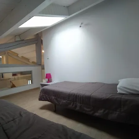Semesterbostad La Maison Du Chassezac Les Assions