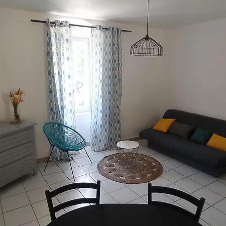 Semesterbostad La Maison Du Chassezac Les Assions
